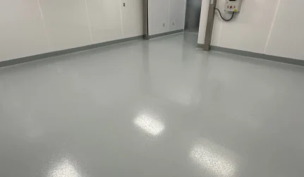 Gray epoxy floor in manufacturing area Dallas, TX